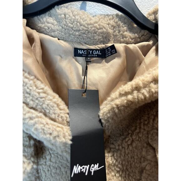 Nasty Gal, Plus Size Longline Borg Jacket, Tan, Size 16 - Picture 2 of 6